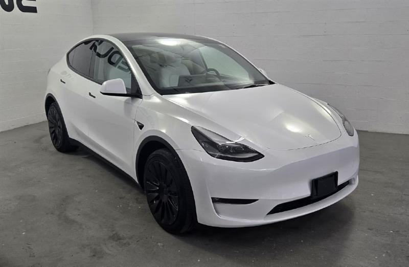 tesla model y 2023 7SAYGDEE0PF814299 image tesla model y 2023 7SAYGDEE0PF814299 image
